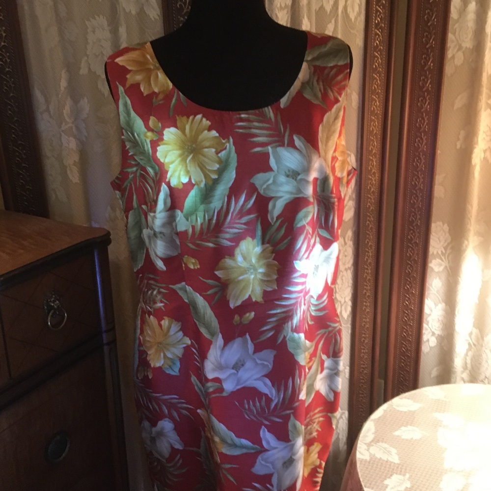 🌞👇🏾DressBarn Red